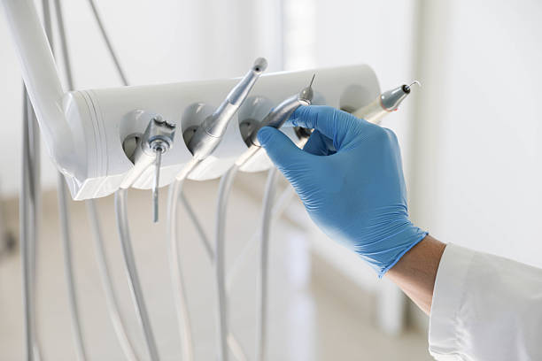 Professional Emergency Dentist technician working in Ashland, CA
